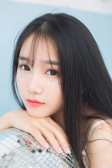 乱码无人区麻豆一卡二卡观看